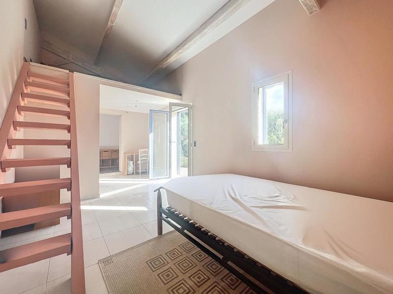 Maison - 253 m² - 5 pièces