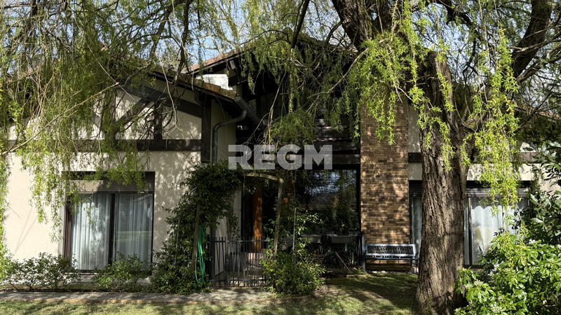 Villa - 183 m² - 6 pièces