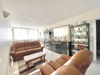 Appartement - 70 m² - 4 pièces