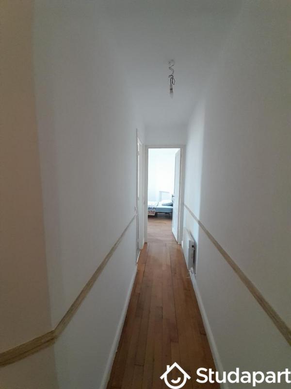 Chambre - 13 m² - 1 pièce