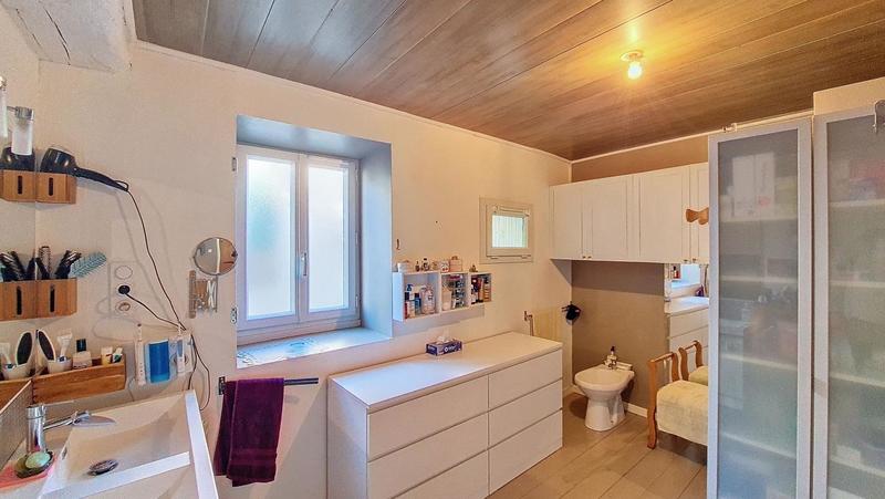 Maison en pierre - 174 m² - 4 pièces