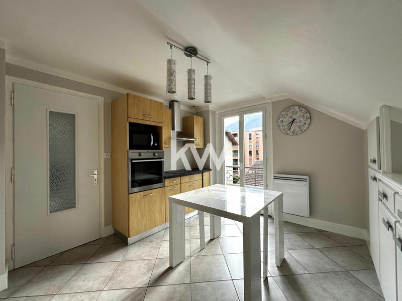 Appartement - 76 m² - 5 pièces