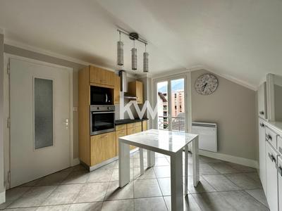 Appartement - 76 m² - 5 pièces