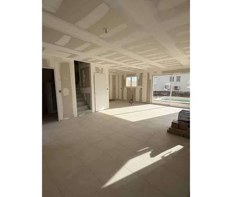 Villa - 90 m² - 4 pièces