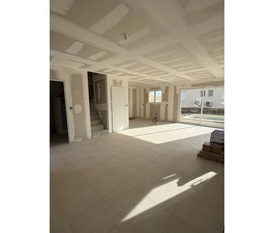 Villa - 90 m² - 4 pièces