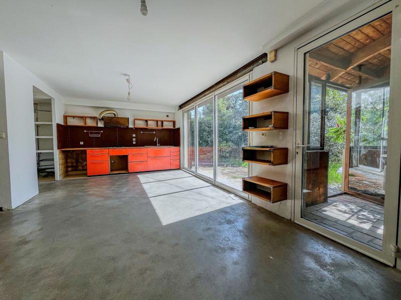 Maison - 210 m² - 9 pièces