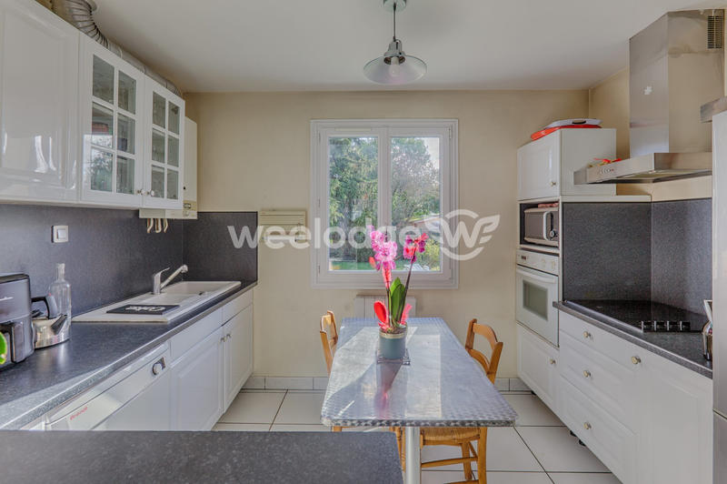 Maison - 122 m² - 8 pièces