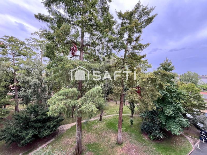 Appartement - 80 m² - 4 pièces