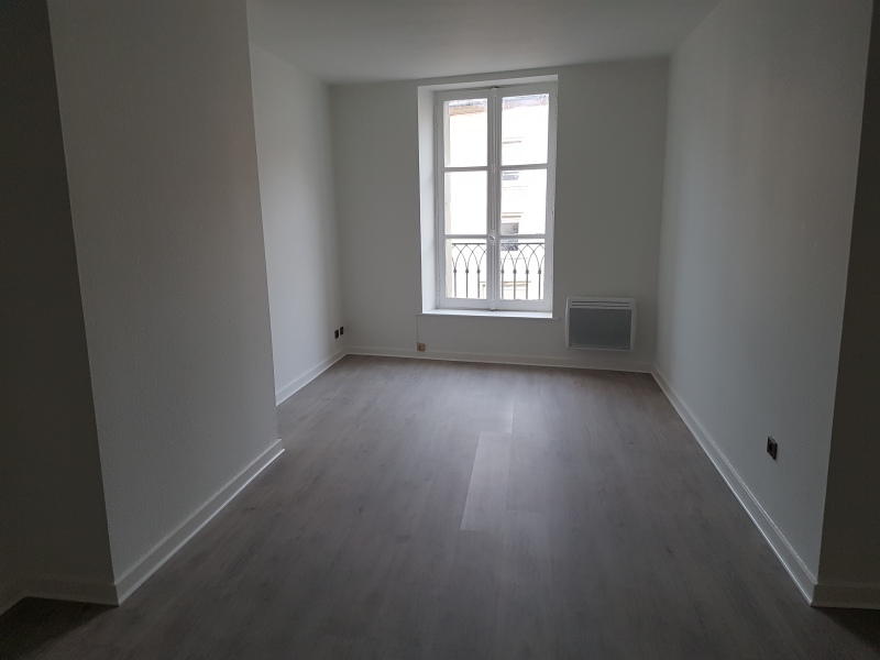 Studio - 25 m² - 1 pièce