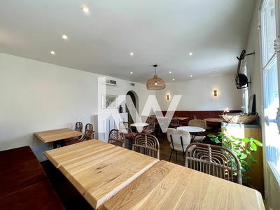 Fonds de commerce - Magasins - 136 m²