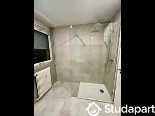 Chambre - 65 m² - 1 pièce