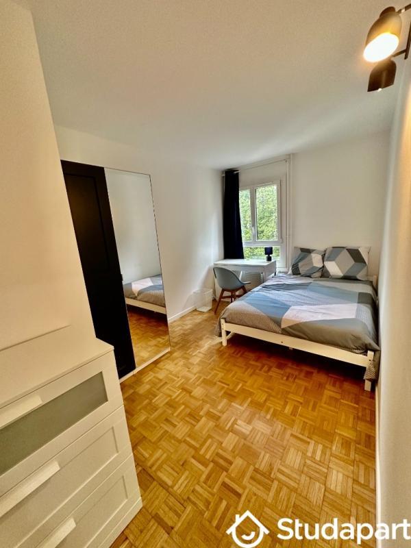 Chambre - 9 m² - 1 pièce
