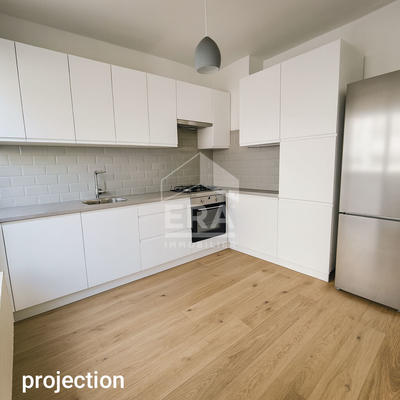 Maison - 82 m² - 5 pièces