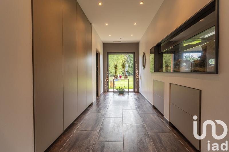 Maison - 640 m² - 12 pièces