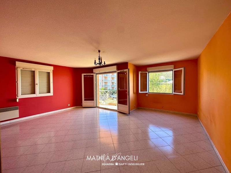 Appartement - 76 m² - 3 pièces