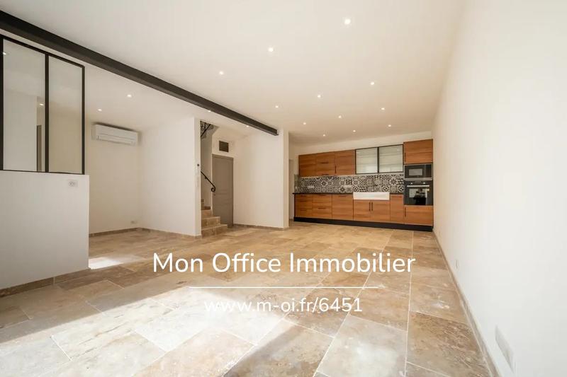 Maison de ville - 85 m² - 4 pièces