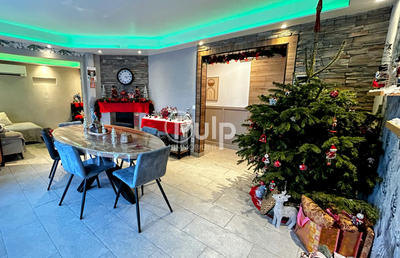 Maison de ville - 122 m² - 4 pièces