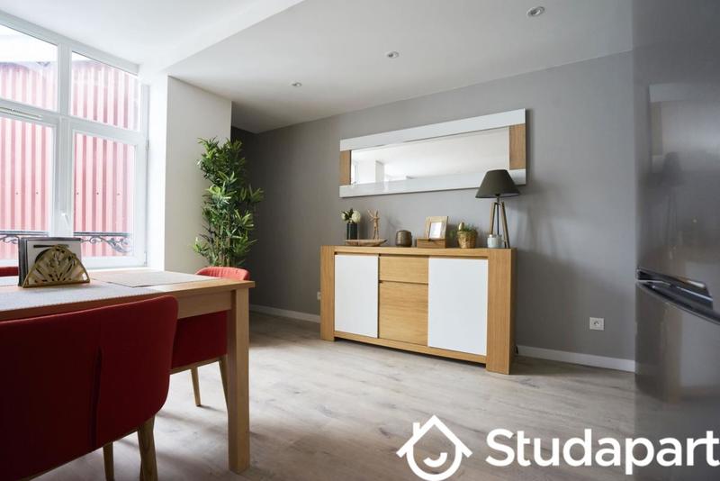 Chambre - 11 m² - 1 pièce