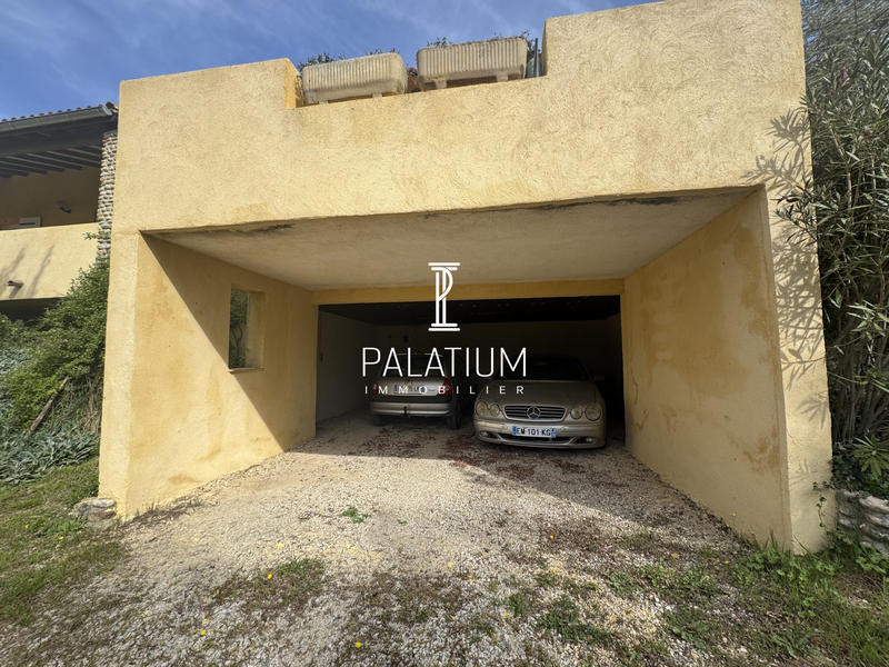 Maison traditionnelle - 160 m² - 6 pièces