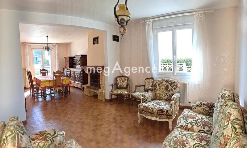 Maison - 90 m² - 6 pièces