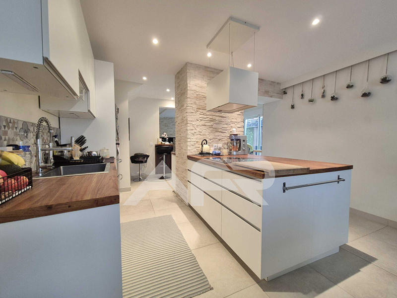 Maison - 135 m² - 5 pièces