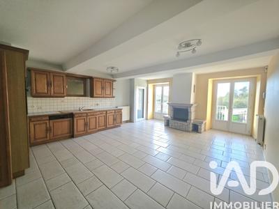 Maison - 157 m² - 6 pièces