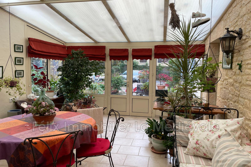 Maison - 201 m² - 5 pièces