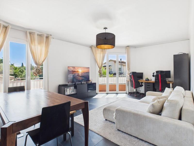 Appartement - 61 m² - 3 pièces