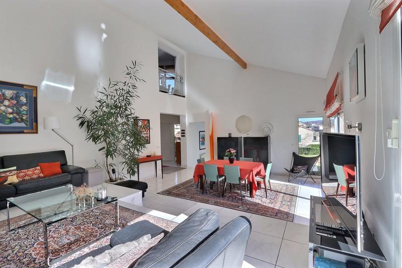 Villa - 160 m² - 6 pièces