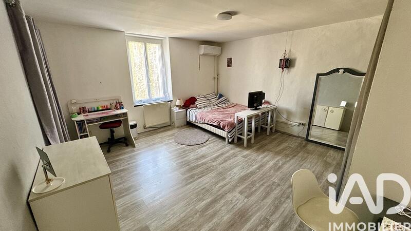 Maison de ville - 313 m² - 13 pièces