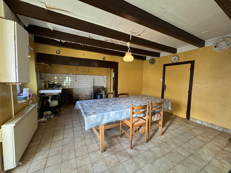 Maison - 111 m² - 7 pièces