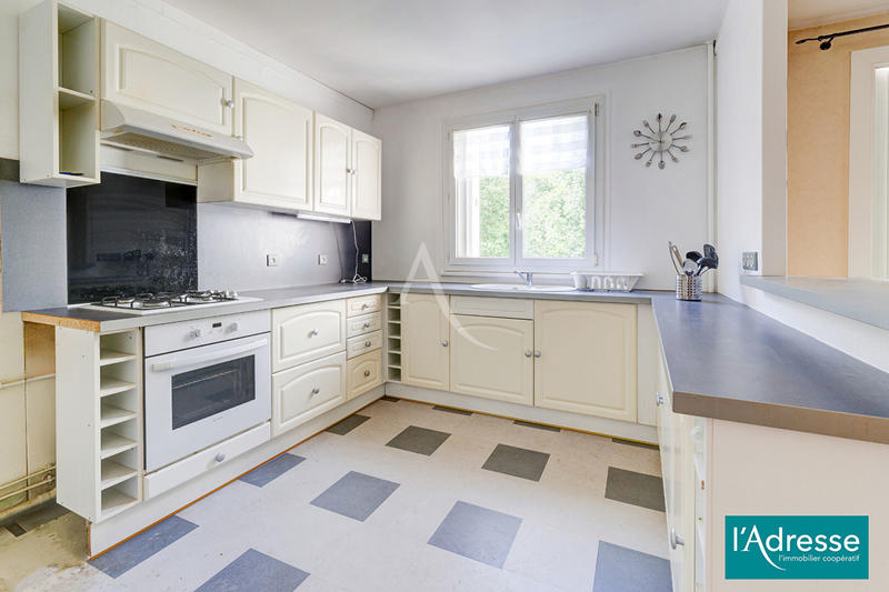 Appartement - 111 m² - 5 pièces