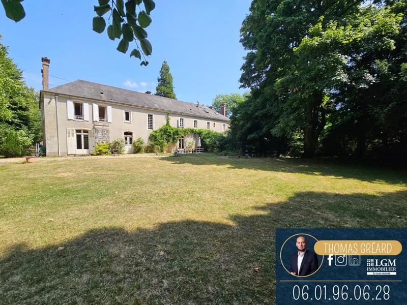 Propriété - 500 m² - 18 pièces