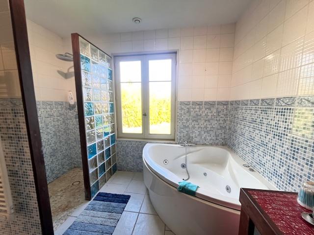 Appartement - 77 m² - 3 pièces