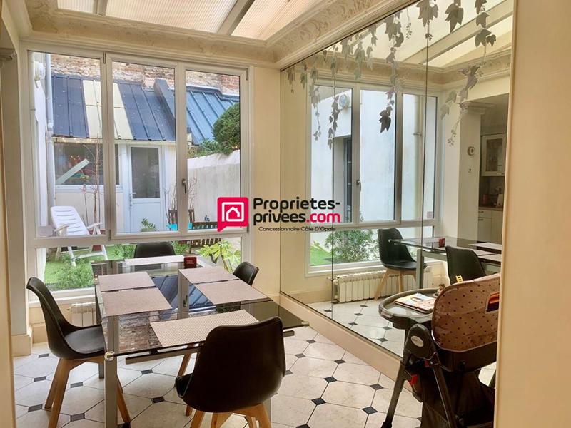 Maison - 161 m² - 5 pièces