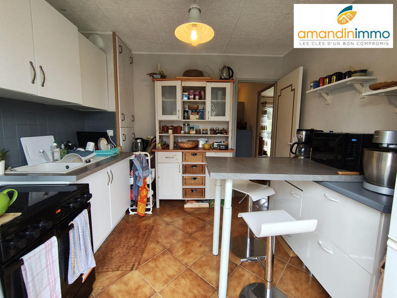 Maison - 90 m² - 5 pièces