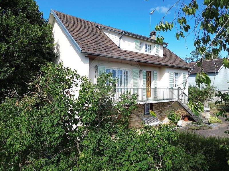 Maison - 105 m² - 5 pièces