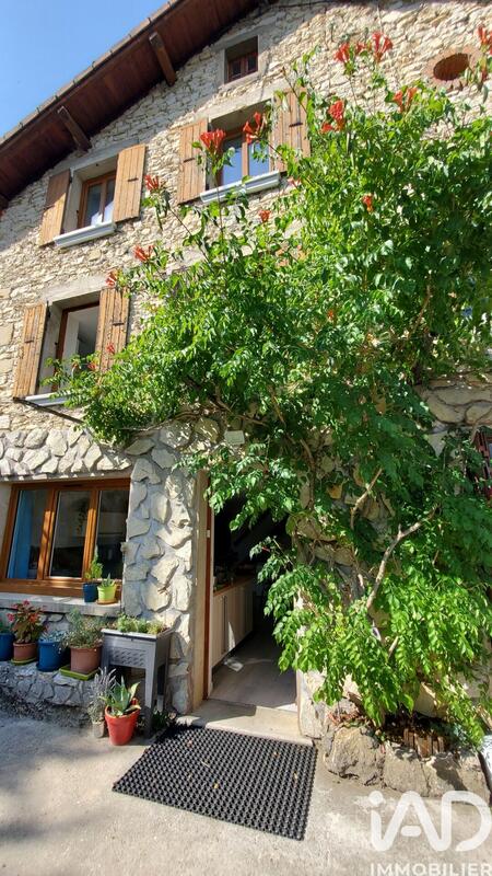 Maison de village - 110 m² - 5 pièces