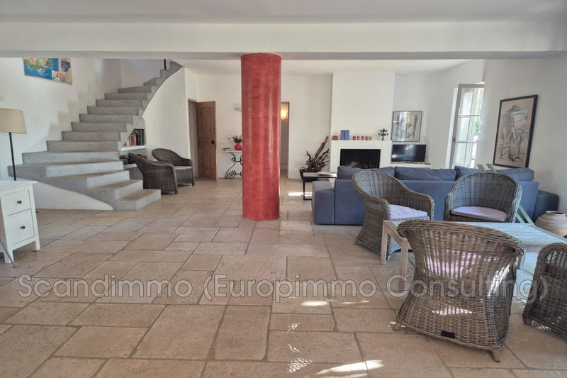 Villa - 195 m² - 7 pièces