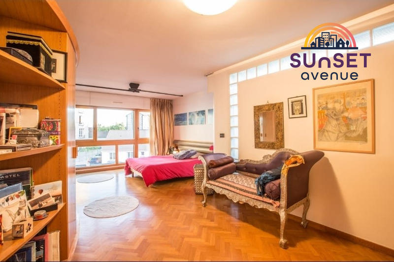 Maison contemporaine - 137 m² - 7 pièces