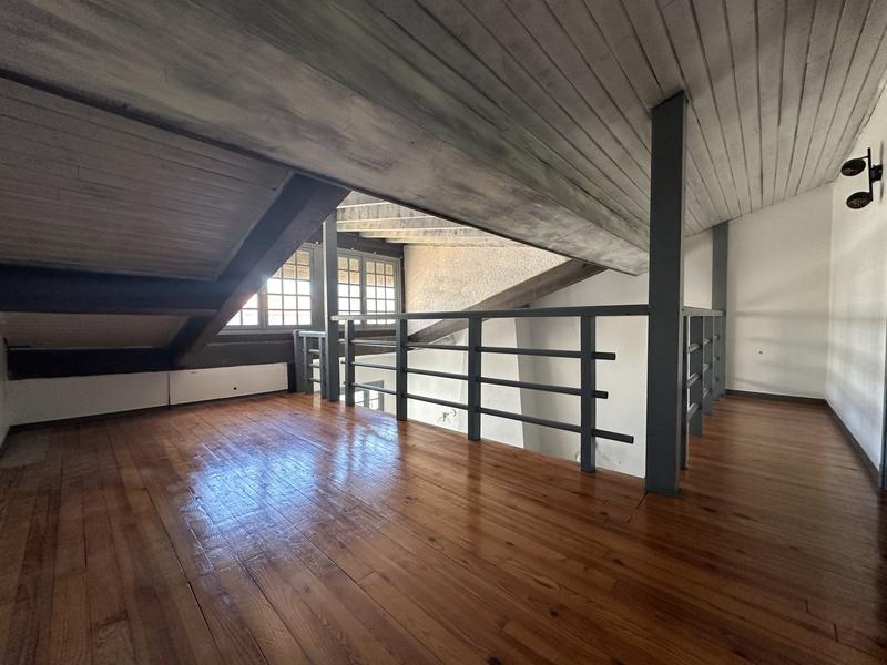 Villa - 226 m² - 7 pièces