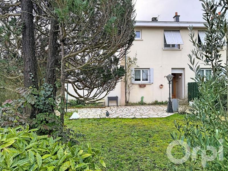 Maison - 82 m² - 4 pièces