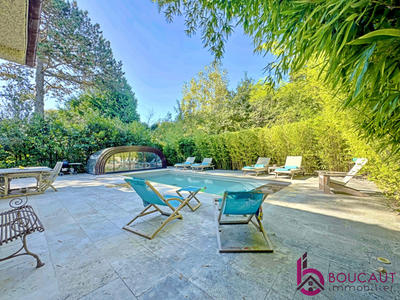 Maison - 177 m² - 7 pièces