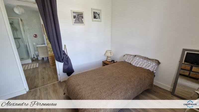 Maison - 235 m² - 12 pièces