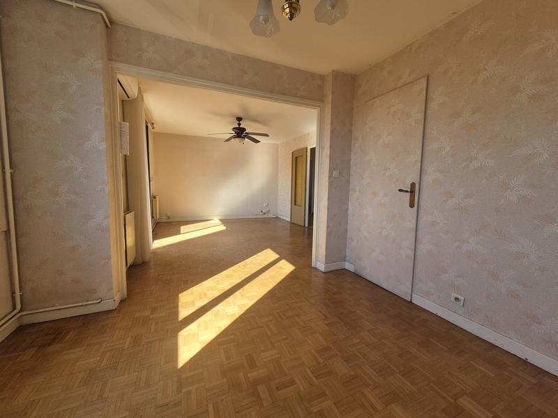 Appartement - 75 m² - 4 pièces