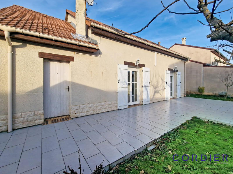 Maison - 111 m² - 7 pièces