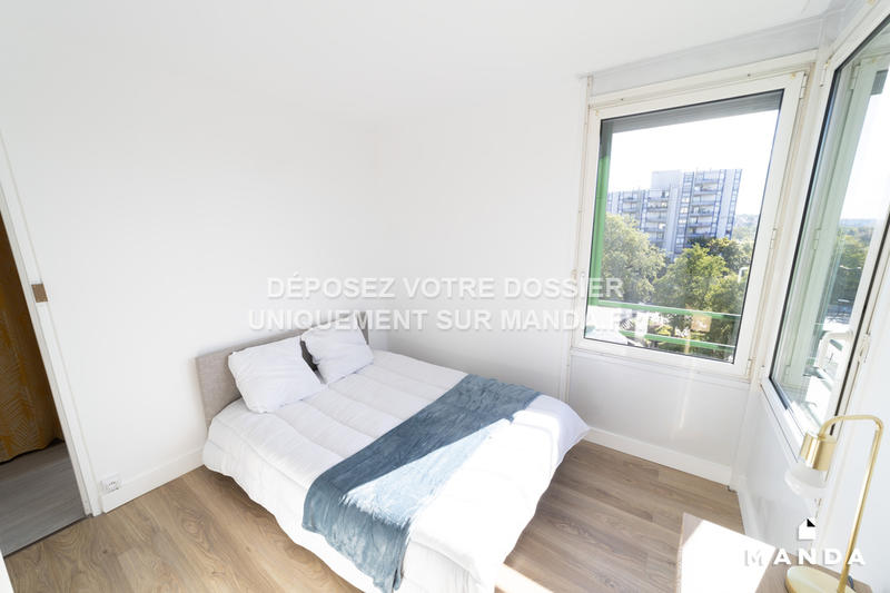 Chambre - 9 m² - 5 pièces