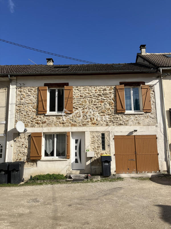 Maison - 99 m² - 4 pièces