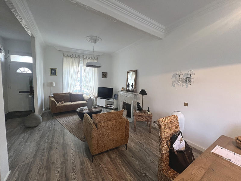 Maison - 121 m² - 5 pièces