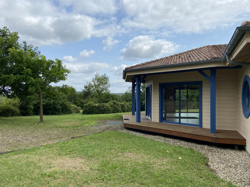 Maison - 371 m² - 15 pièces